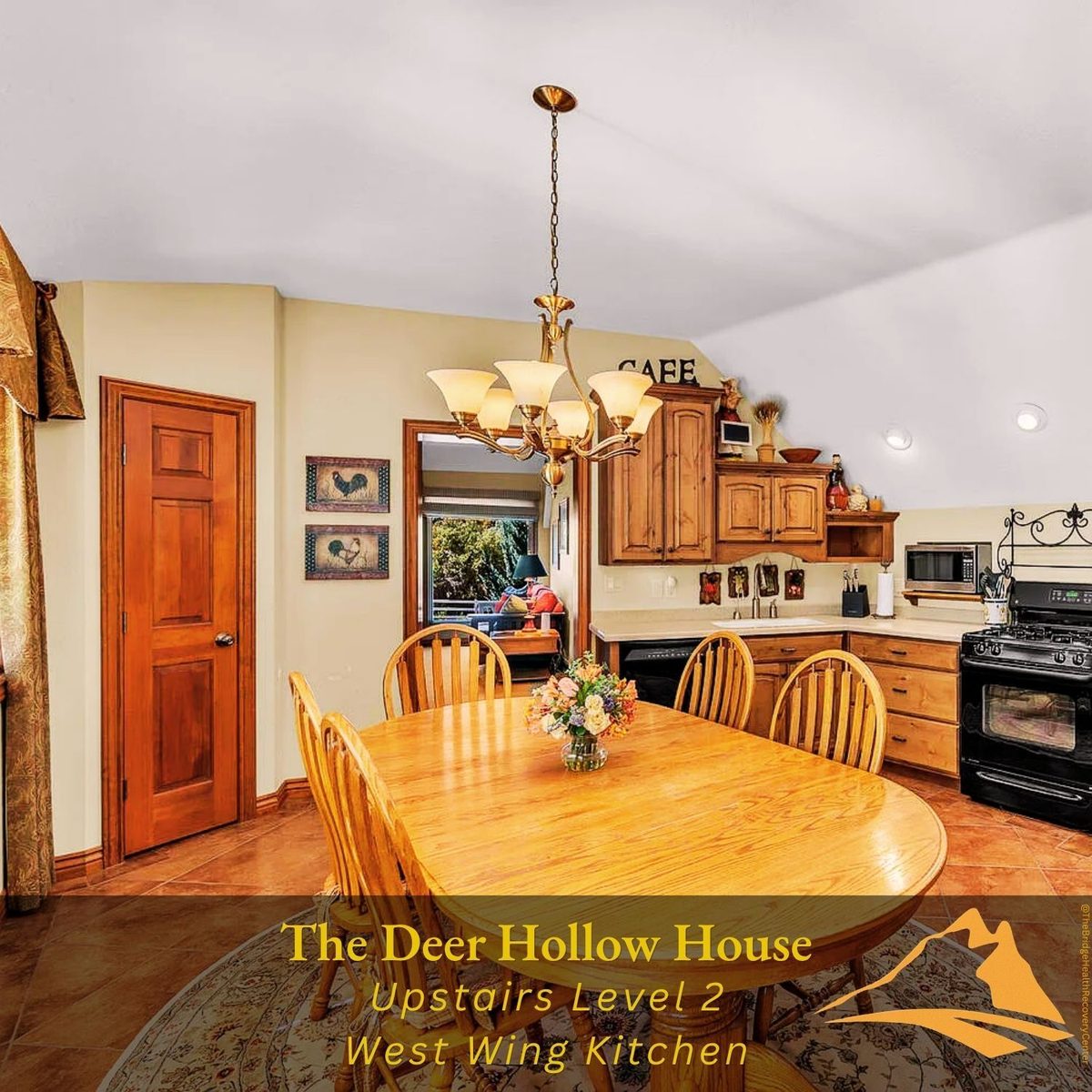 West wing common area with vaulted ceiling at The Deer Hollow House