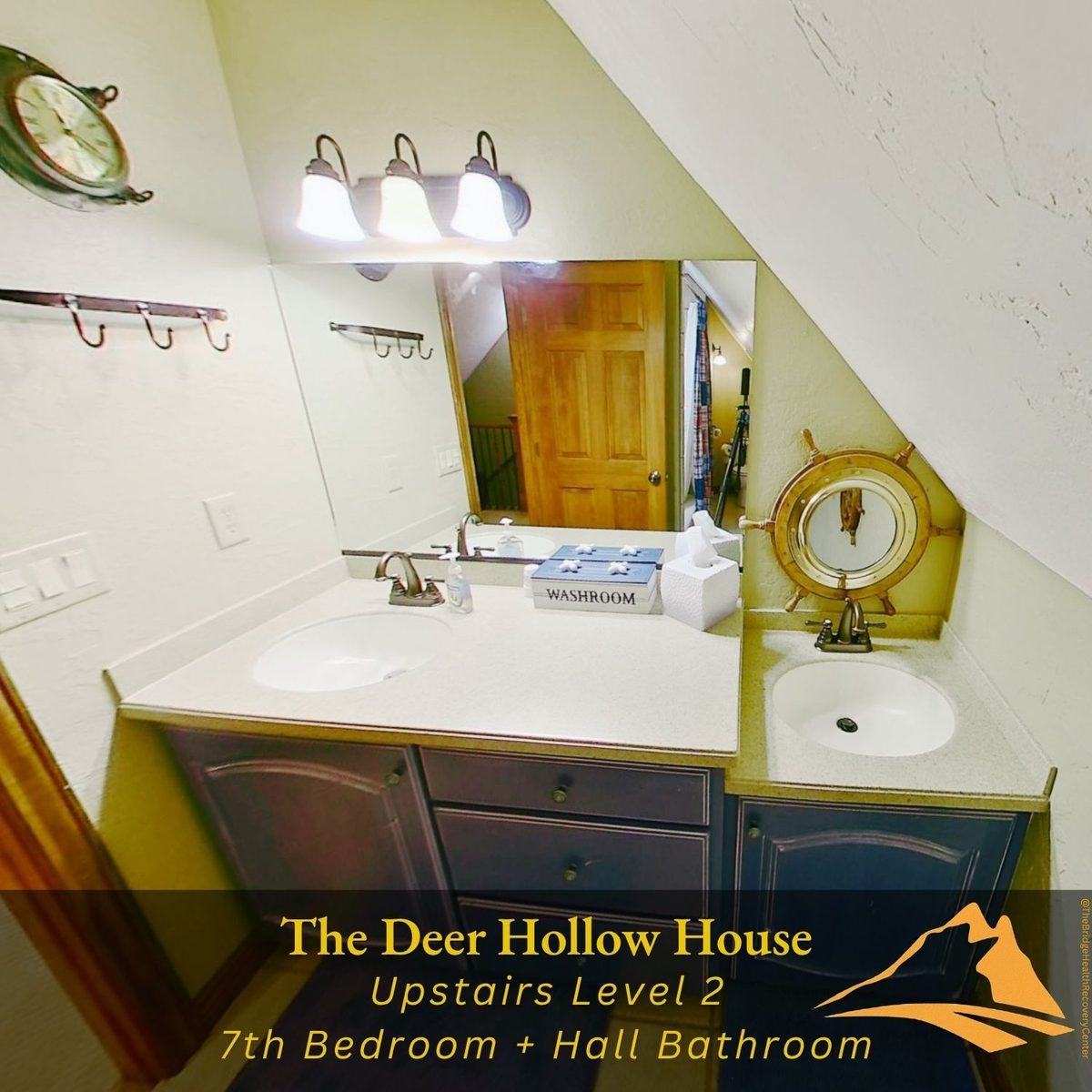 West wing kitchen and dining at The Deer Hollow House